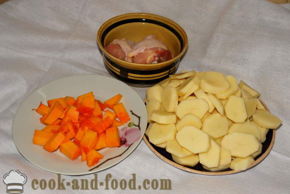 Kuře v hořčičné omáčce v troubě - jak vařit kuře v troubě s bramborami a dýně, se krok za krokem recept fotografiích