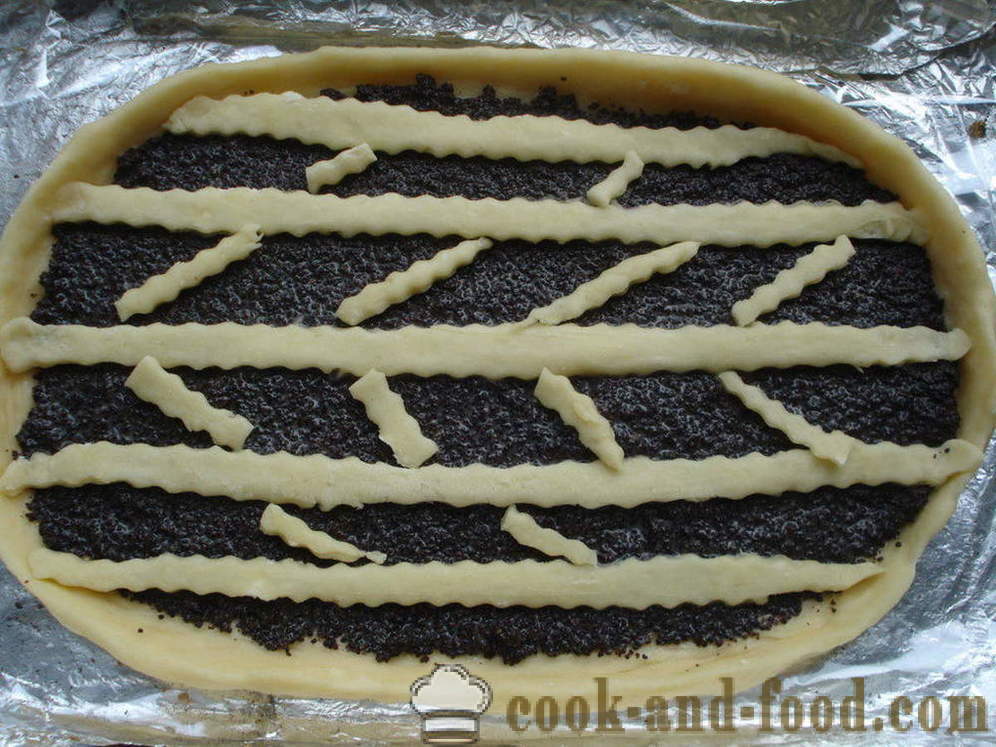 Kvasnicový koláč s mákem v troubě - jak vařit koláč s mákem, krok za krokem recept fotografiích