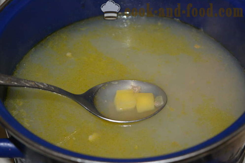 Maso polévka s masem a knedlíky z mouky a vajec - jak vařit polévku s mletým masem s knedlíky, krok za krokem recept fotografiích
