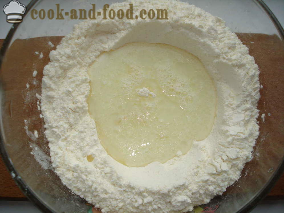 Tvarohový koláč s těsto v troubě - jak vařit tvarohový koláč s tvarohem, krok za krokem recept fotografiích