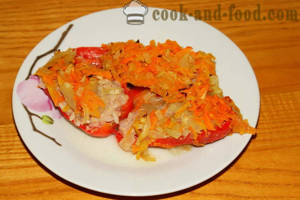 Dietní plněné papriky pečené v troubě - jak vařit plněné papriky s masem a rýží, s krok za krokem recept fotografiích