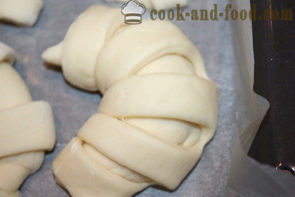 Croissanty s pudinkem - Jak se dělá croissanty doma krok za krokem recept fotografiích