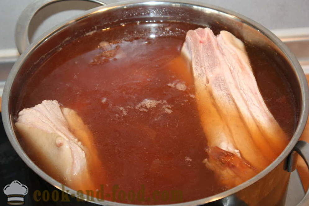 Bacon v cibulové kůžích - jak vařit slaninu v cibulové kůžích, krok za krokem recept fotografiích