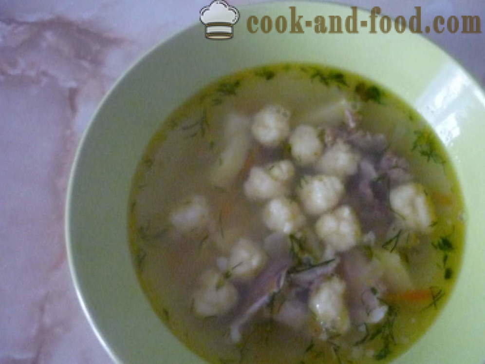 Delicious polévka s knedlíčky ve vývaru - krok za krokem, jak vařit polévku s knedlíčky, recept s fotografií
