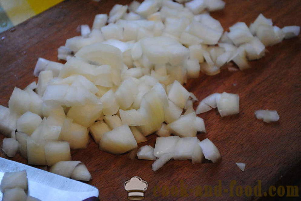 Puff salát s houbami a sýrem - Jak připravit vrstvený salát s houbami, krok za krokem recept fotografiích