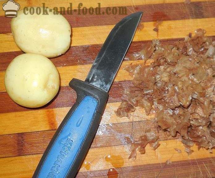 Lahodné nové brambory pečené v troubě s masem - jako lahodné pečené nové brambory v díře, recept s fotografiemi, krok za krokem