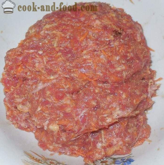 Lahodné karbanátky z mletého masa: vepřové maso, hovězí maso, mrkev a česnek - jak vařit kotlety masa, krok za krokem recept fotografiích