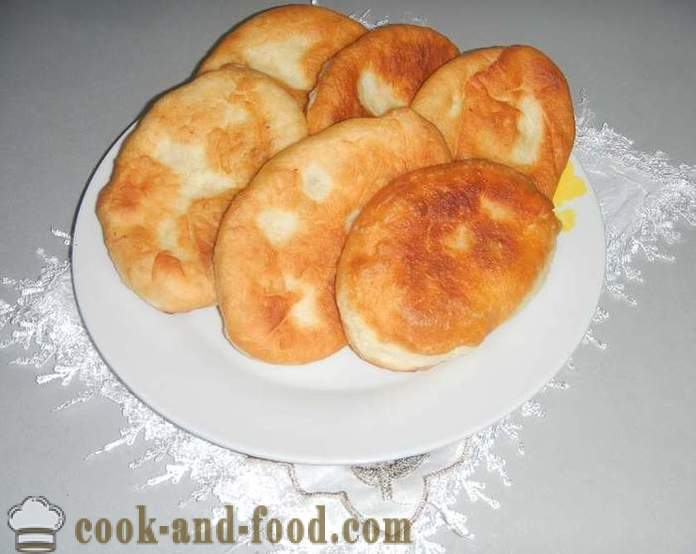 Kvasinkové koláče s brambory pečené na pánvi