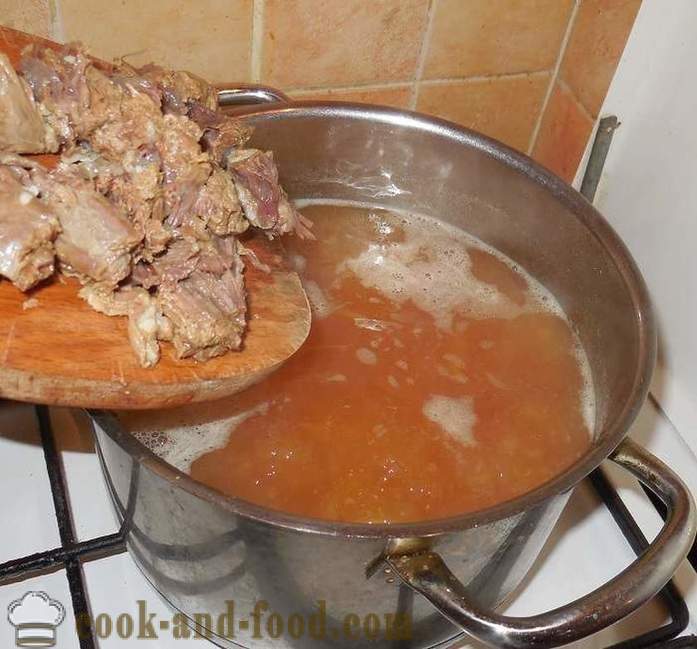 Chutnou domácí polévka s fazolemi v ukrajinštině - jak vařit polévku s fazolemi v ukrajinštině - krok za krokem recept fotografiích