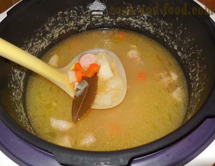 Hrachová polévka v multivarka, s masem a uzených klobás - jak vařit hrachová polévka - krok za krokem recept fotografiích
