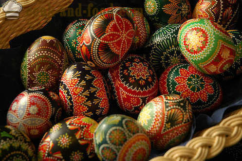 Historie kraslic - kde tradice pryč a proč velikonoční obarvené vejce v cibulové kůžích