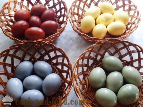 Přírodní barviva pro vejce na Velikonoce - Jak se dělá přírodní barvivo doma