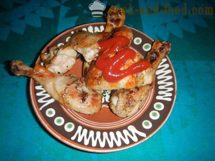 Pečené kuře na grilu - jak chutné pečené kuře na grilu, recept s fotografií.