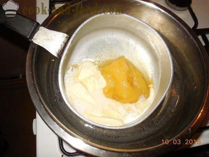 Medové dorty s citronovou polevou - jak se peče medové dorty v multivarka receptu s fotografiemi.