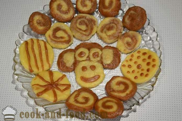 Veselý dvoubarevný dětská postava sušenka - jak vařit sušenky v mikrovlnné troubě, krok za krokem recept s fotografiemi.