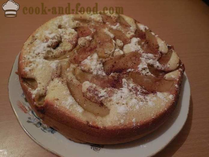 Svěží jablečný koláč v multivarka se skořicí a zázvorem - Jak na jablečný koláč multivarka krok za krokem recept s fotografiemi.