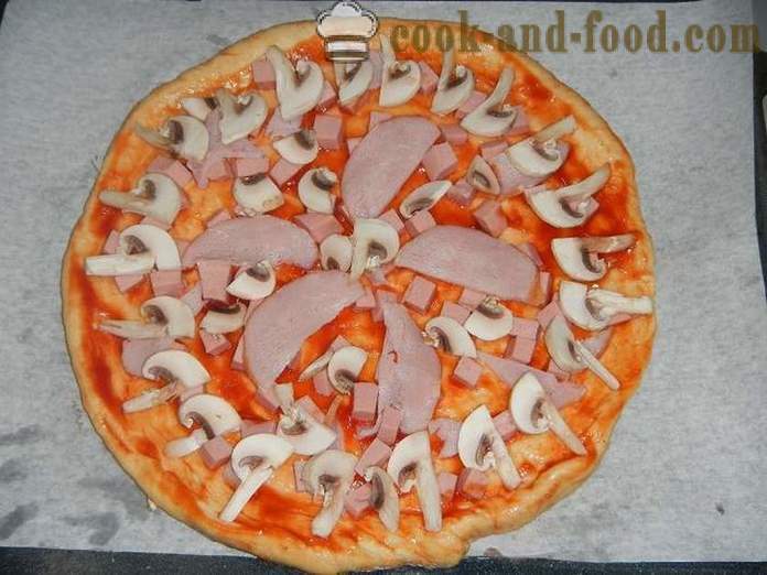 Domácí pizza v troubě - krok za krokem recept s fotografií vynikající pizzu těsta